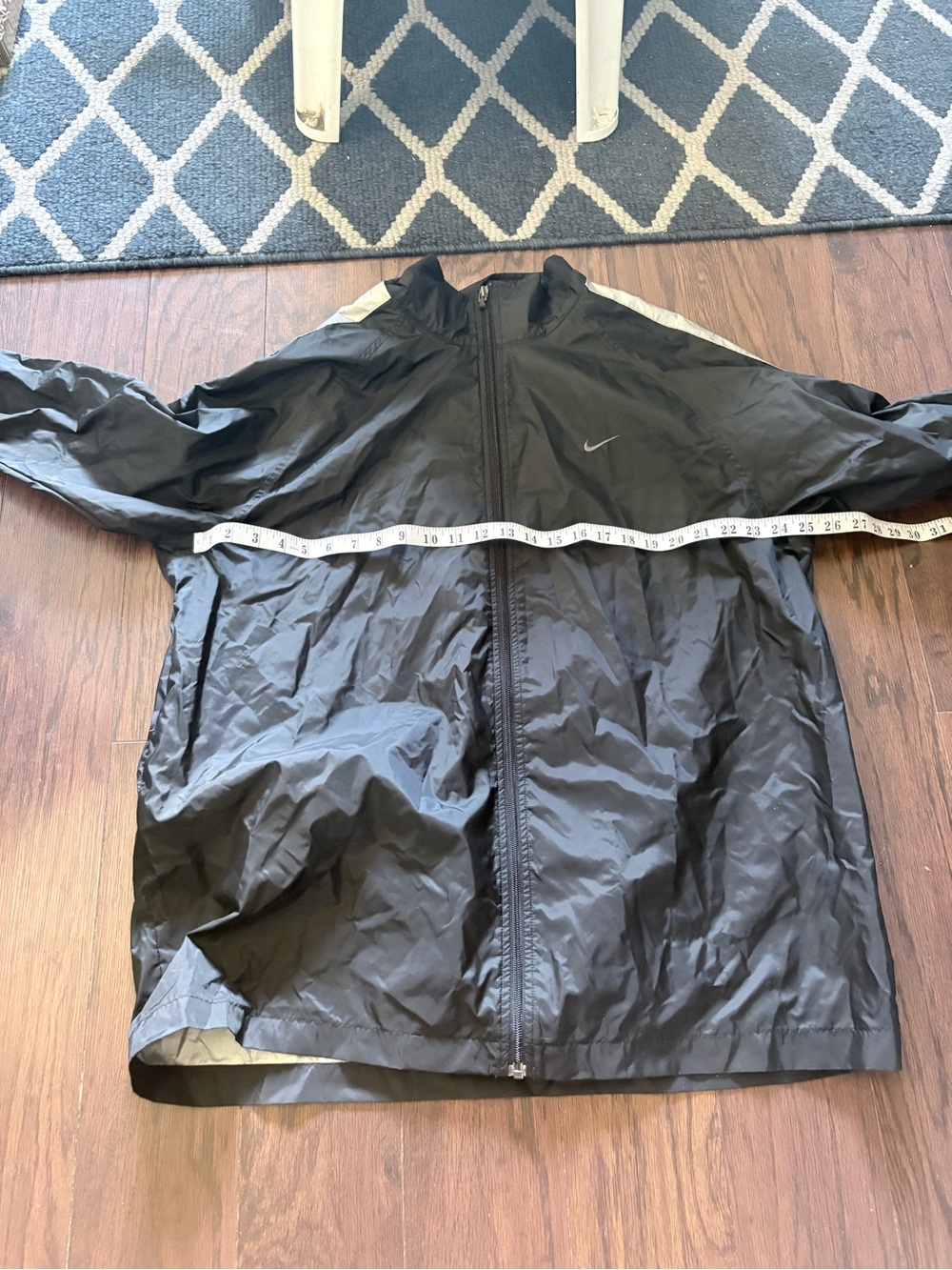 VINTAGE Nike Windbreaker Hooded Jacket Adult Small L Black White Swoosh 90s VTG